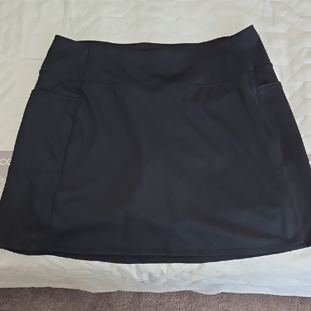 Skechers Women's Black Mini Skort